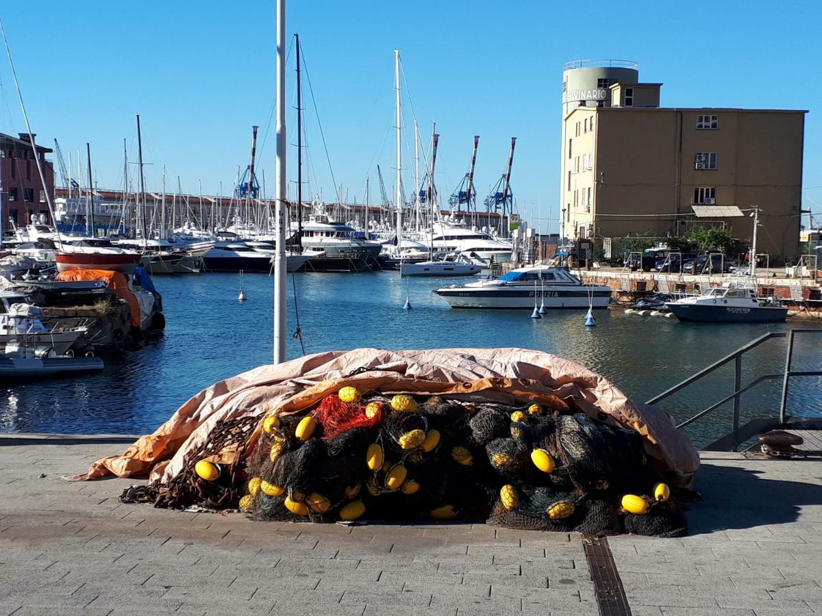 I Tetti Di Genova Grande Appartamento Екстериор снимка